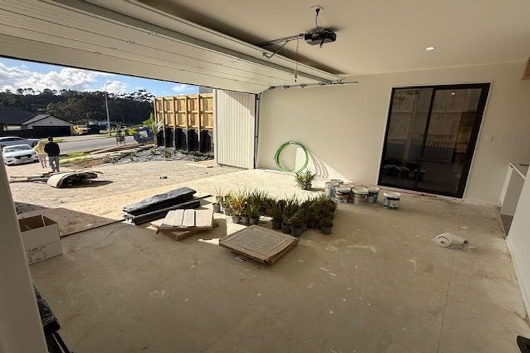 Photo of property in 244c West Hoe Heights, Orewa, 0931
