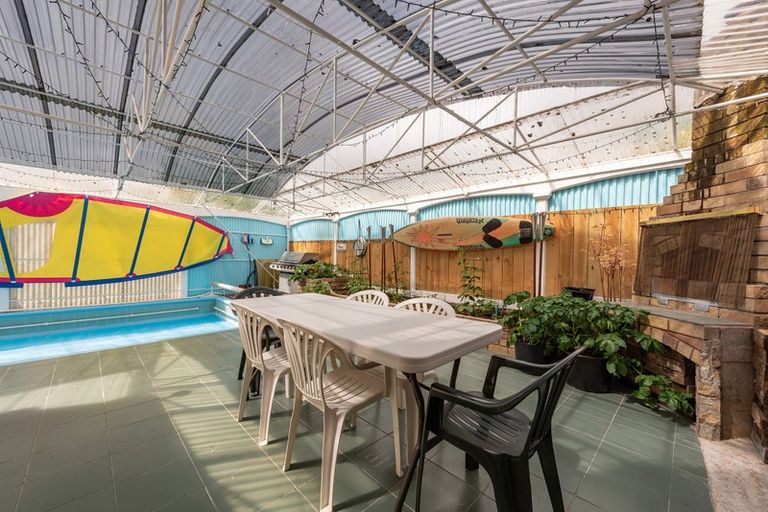 Photo of property in 52 Oriel Avenue, Tawa, Wellington, 5028