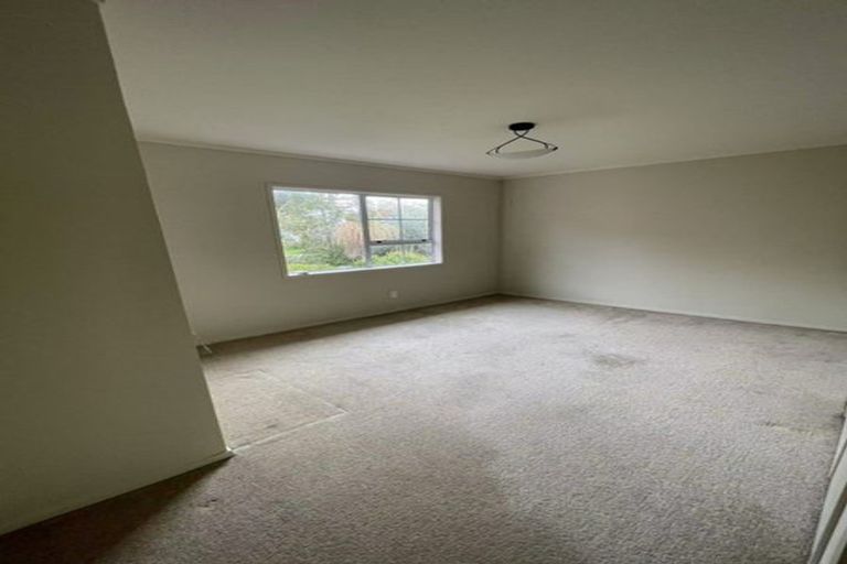 Photo of property in 14 Cobblestone Lane, Hillcrest, Auckland, 0627