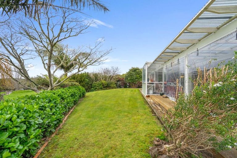 Photo of property in 11 Te Pahi River Drive, Paparoa, Maungaturoto, 0583
