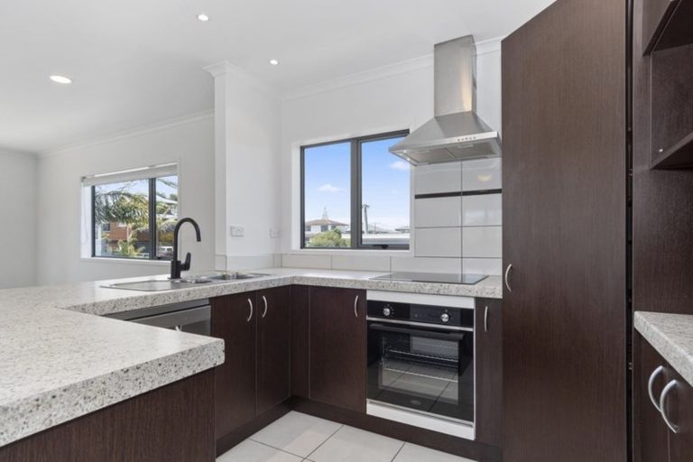Photo of property in 1044a Papamoa Beach Road, Papamoa Beach, Papamoa, 3118