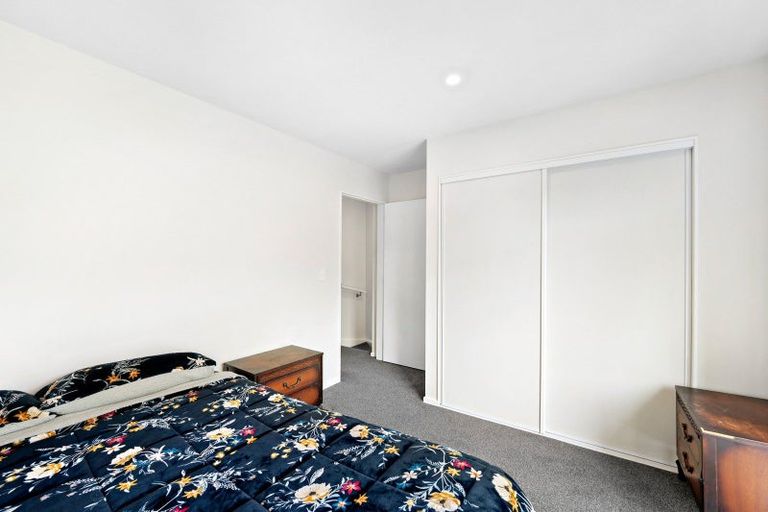 Photo of property in 2/5 Taine Street, Taita, Lower Hutt, 5011