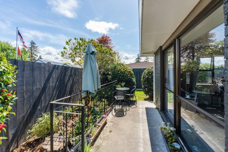 Photo of property in 7 Kathleen Place, Rainbow Point, Taupo, 3330