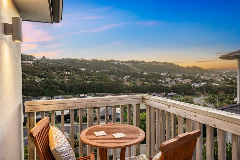 Photo of property in 6 Bluejacket Place, Whitby, Porirua, 5024