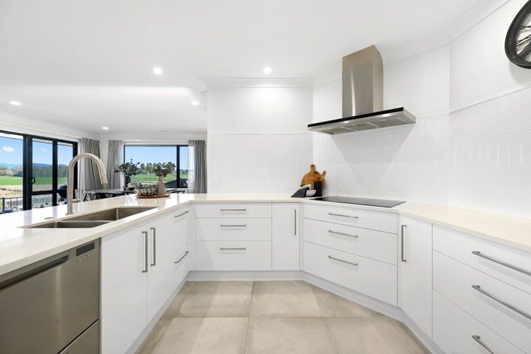 Photo of property in 5 Friesian Place, Grandview Heights, Hamilton, 3200