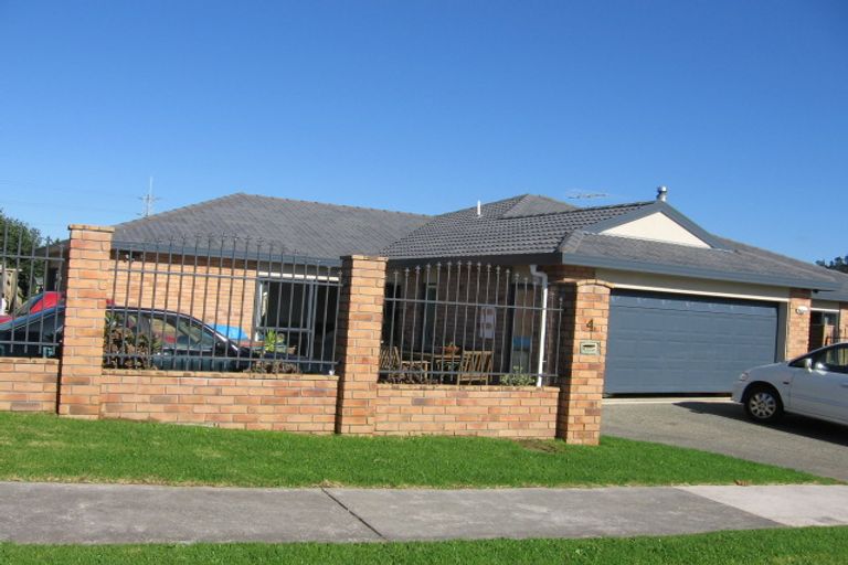 Photo of property in 4 Kinleith Way, Albany, Auckland, 0632
