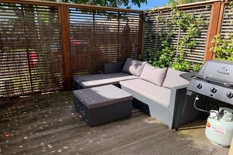 Photo of property in 52u2 Cook Street, Hamilton East, Hamilton, 3216