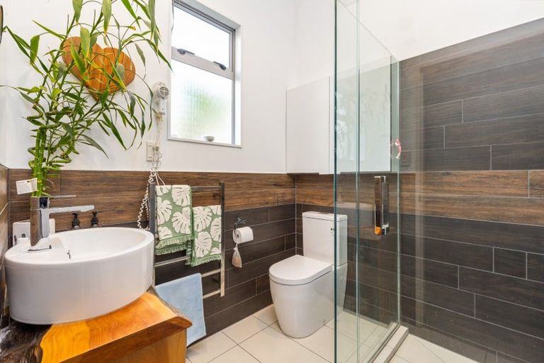 Photo of property in 84a Scott Road, Stanmore Bay, Whangaparaoa, 0932