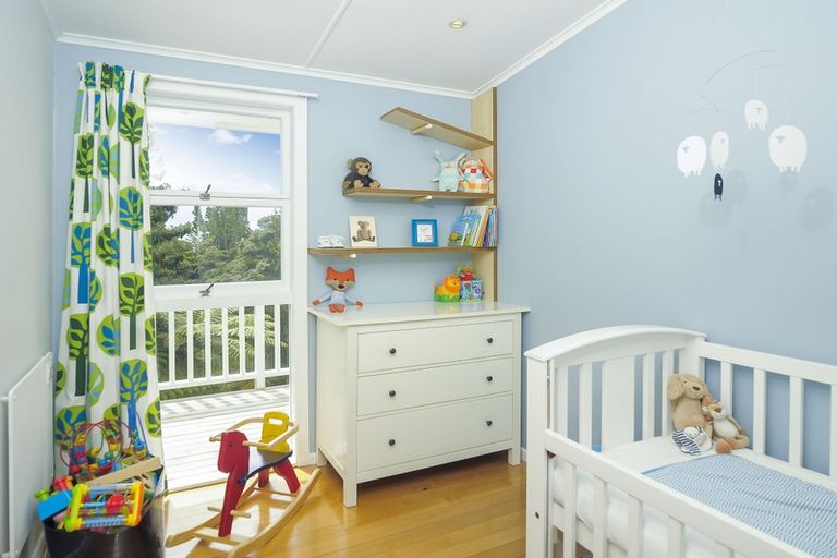 Photo of property in 232 Konini Road, Titirangi, Auckland, 0604