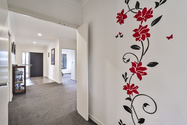 Photo of property in 230 Avondale Road, Greenmeadows, Napier, 4112