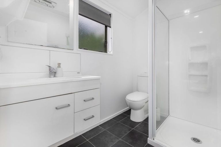 Photo of property in 11 Harry Shaw Way, Raumati South, Paraparaumu, 5032