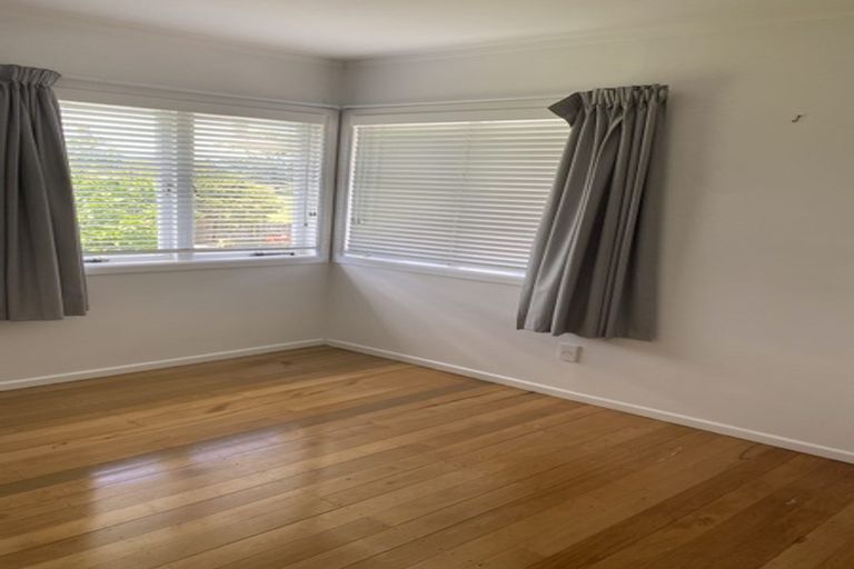 Photo of property in 95 Kervil Avenue, Te Atatu Peninsula, Auckland, 0610