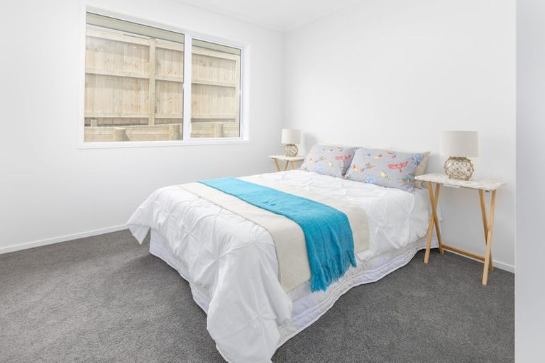 Photo of property in 1 Te Paahi Avenue, Waiuku, 2123