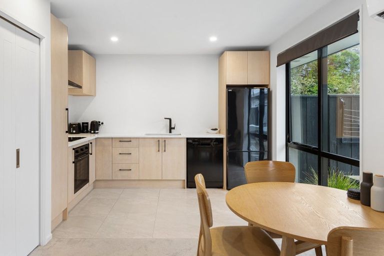 Photo of property in 2/407 Hereford Street, Linwood, Christchurch, 8011