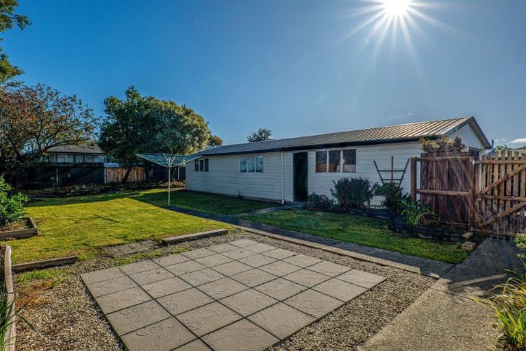 Photo of property in 10 Masham Road, Broomfield, Christchurch, 8042