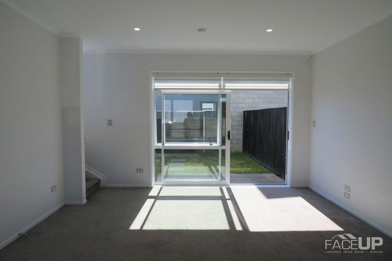 Photo of property in 4 Spotted Dove Road, Hobsonville, Auckland, 0616