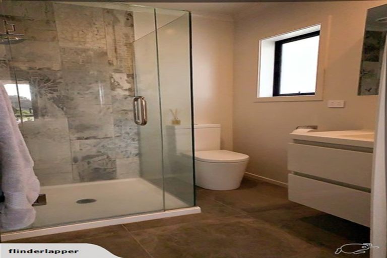 Photo of property in 17 Kauri Drive, Waiuku, 2123