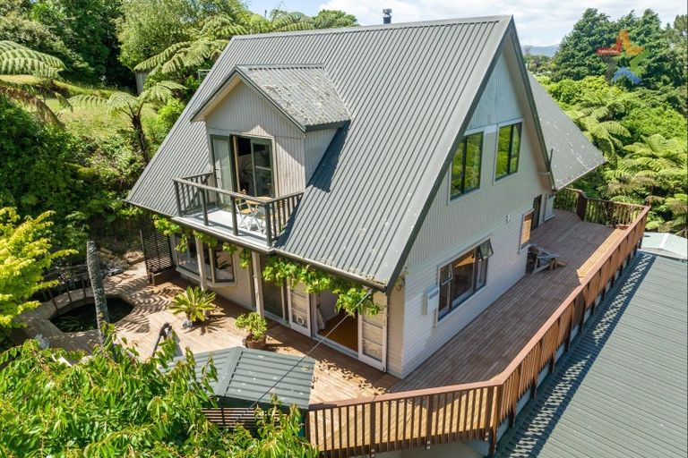 Photo of property in 168 Miromiro Road, Normandale, Lower Hutt, 5010