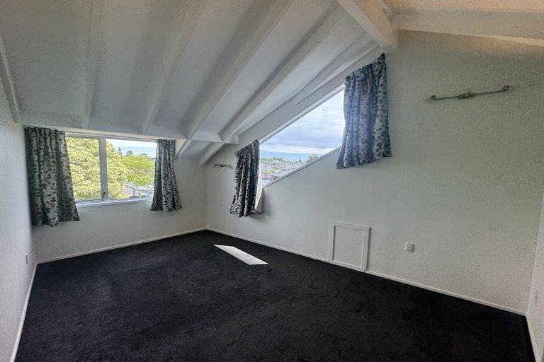 Photo of property in 7 Hannah Place, Redwood, Christchurch, 8051
