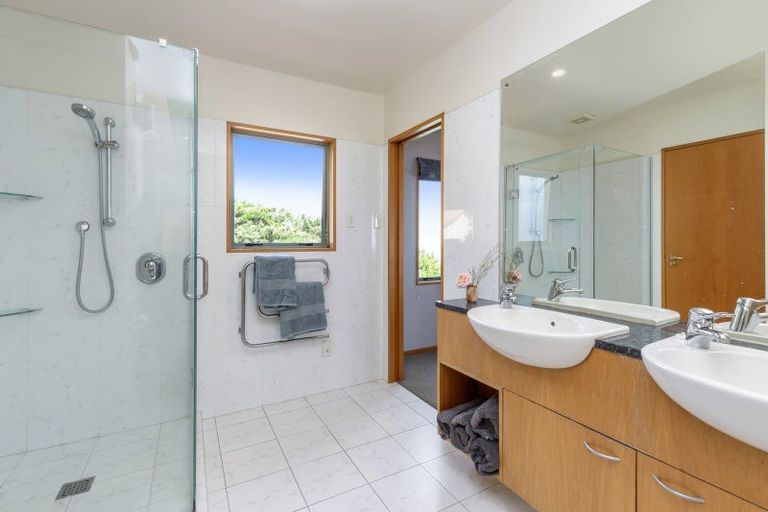 Photo of property in 344 Mount Pleasant Road, Mount Pleasant, Christchurch, 8081