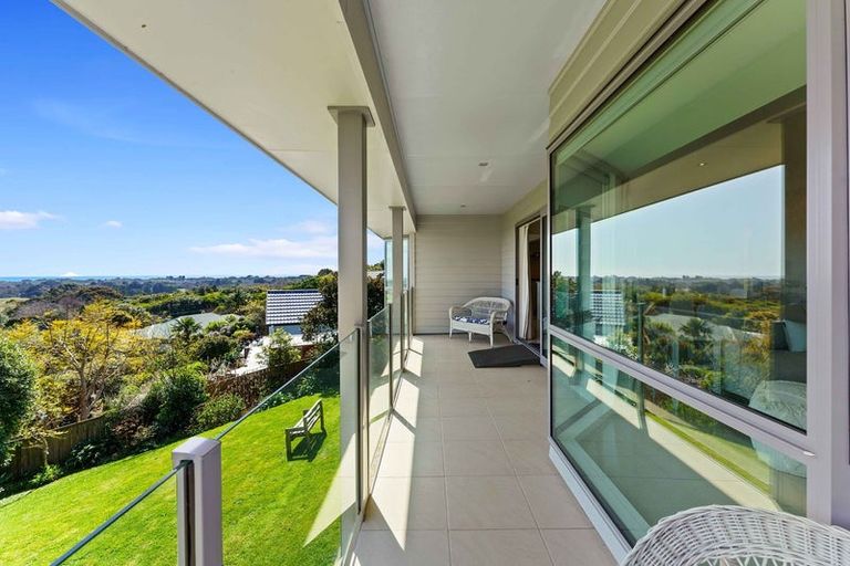Photo of property in 7 Matata Place, Waikanae, 5036