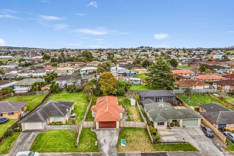 Photo of property in 10 Marblewood Grove, Pukekohe, 2120