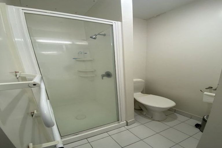 Photo of property in Terrace Garden Apartments, 2d/120 The Terrace, Wellington Central, Wellington, 6011