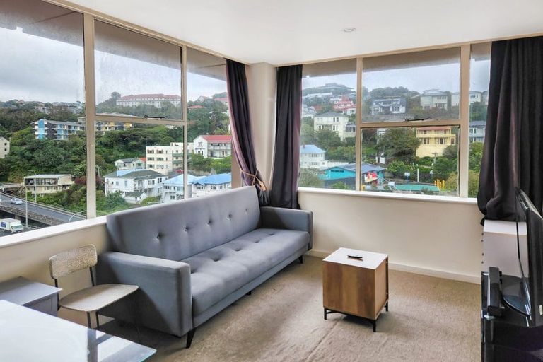 Photo of property in Terrace Tower Apartments, 10d/126 The Terrace, Wellington Central, Wellington, 6011