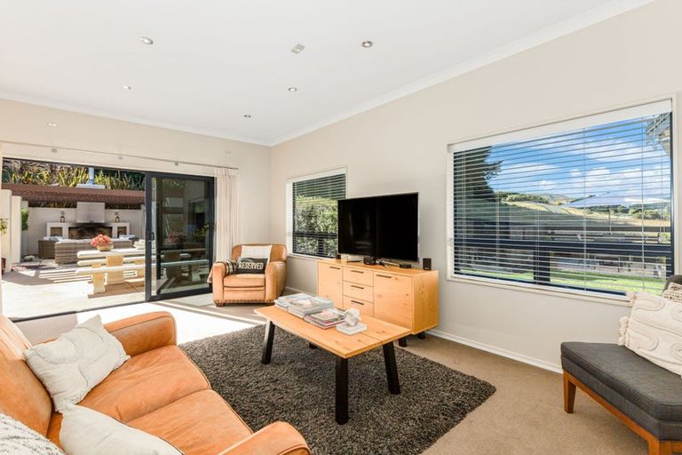 Photo of property in 501 Grays Road, Pauatahanui, Porirua, 5381