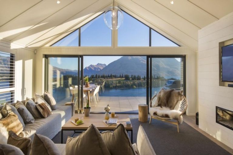 Photo of property in 27/u2 Panorama Terrace, Queenstown, 9300