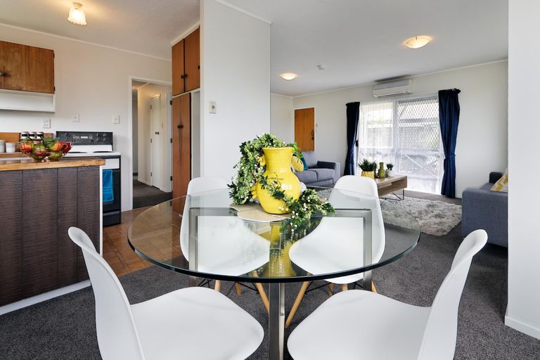 Photo of property in 81a/1 Flanshaw Road, Te Atatu South, Auckland, 0610