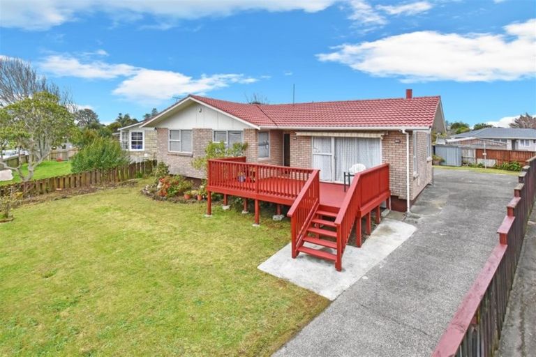 Photo of property in 54 Heybridge Street, Manurewa, Auckland, 2102