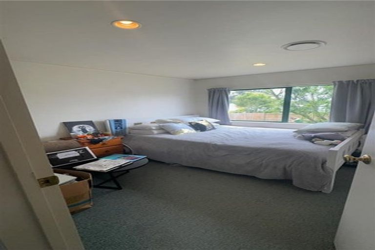 Photo of property in 10 Elvira Place, Ranui, Auckland, 0612