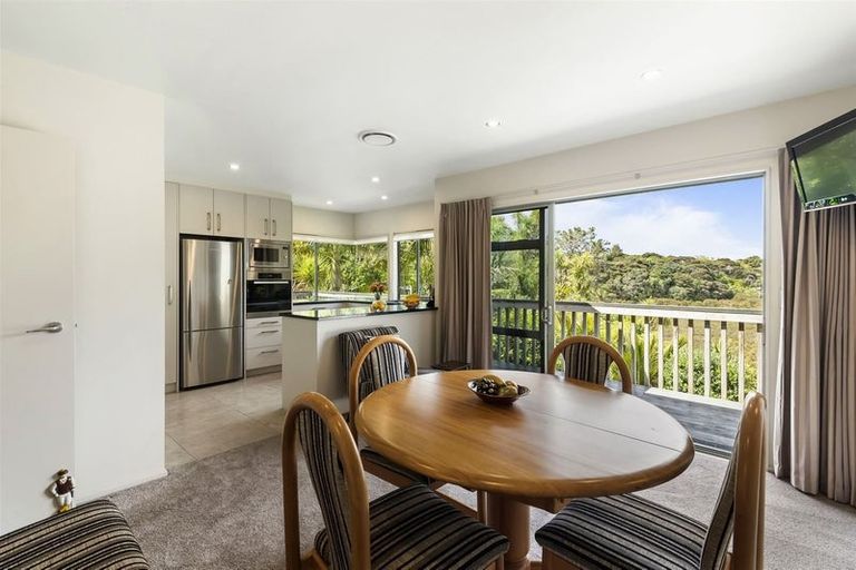 Photo of property in 1/23 Lake Road, Northcote, Auckland, 0627
