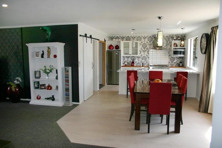 Photo of property in 9 Copinsha Street, Palmerston, 9430