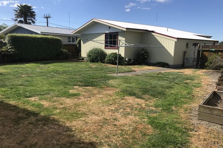 Photo of property in 4 Frickleton Street, Taradale, Napier, 4112