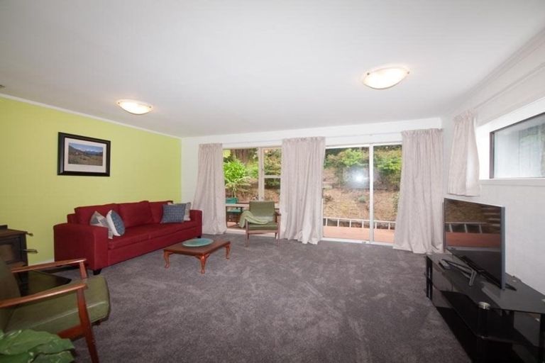 Photo of property in 97a Churton Drive, Churton Park, Wellington, 6037