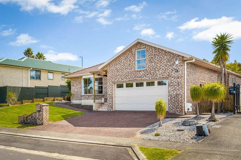 Photo of property in 29 Hercules Drive, Henderson, Auckland, 0612