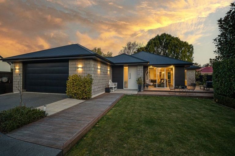 Photo of property in 55a Bryndwr Road, Bryndwr, Christchurch, 8052