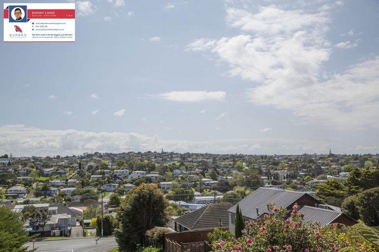 Photo of property in 1/43 Beatrice Avenue, Hillcrest, Auckland, 0627