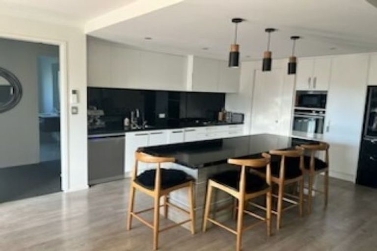 Photo of property in 39 Kendallvale Drive, Waiuku, 2123