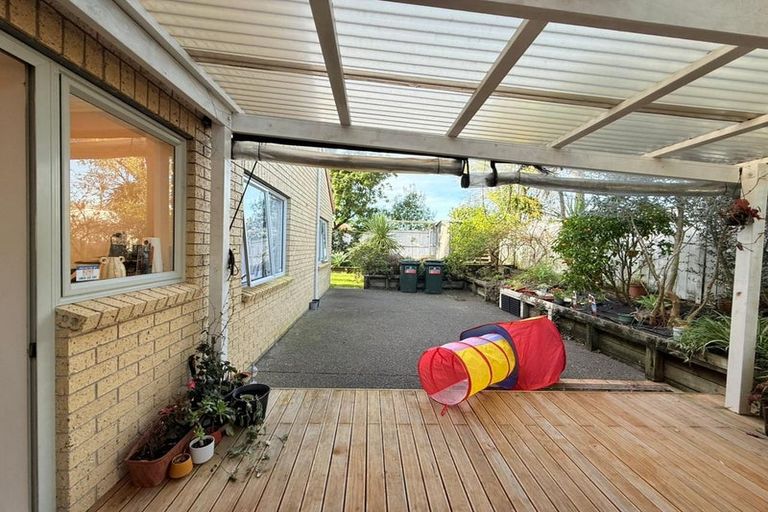 Photo of property in 3 Dunbarton Drive, Ranui, Auckland, 0612