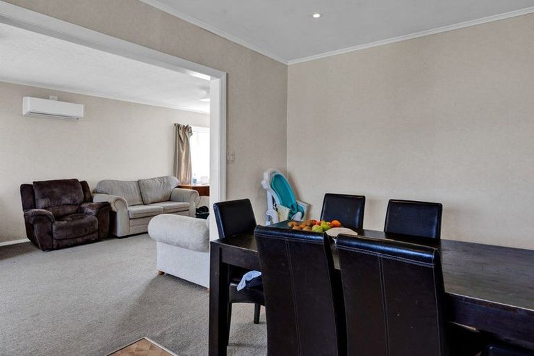 Photo of property in 21 Vogel Street, Hawera, 4610