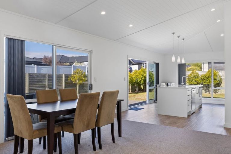 Photo of property in 14 Windsor Street, Richmond Heights, Taupo, 3330