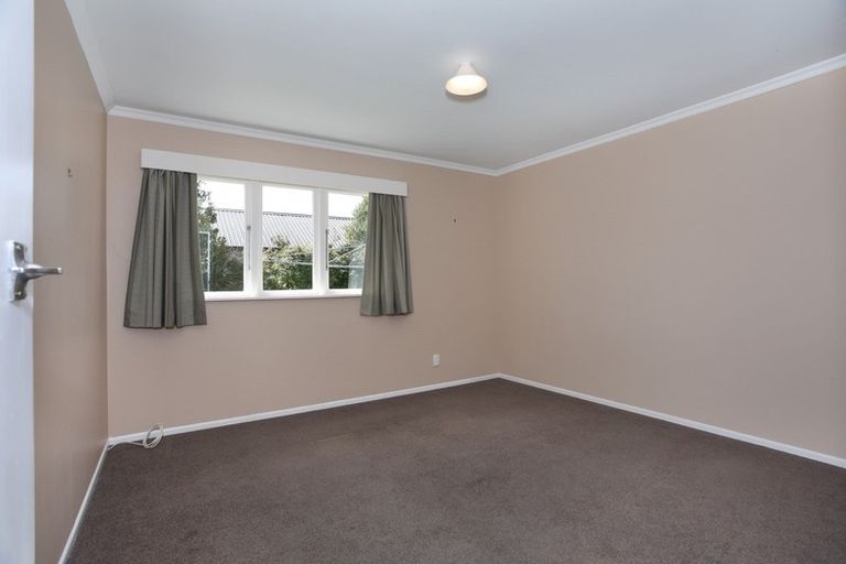 Photo of property in 21 Oxford Street, Marton, 4710