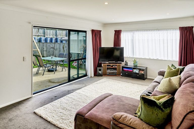 Photo of property in 11 Moonsail Drive, Whitby, Porirua, 5024