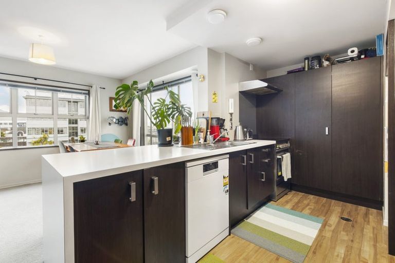 Photo of property in 8j Finlay Terrace, Mount Cook, Wellington, 6021