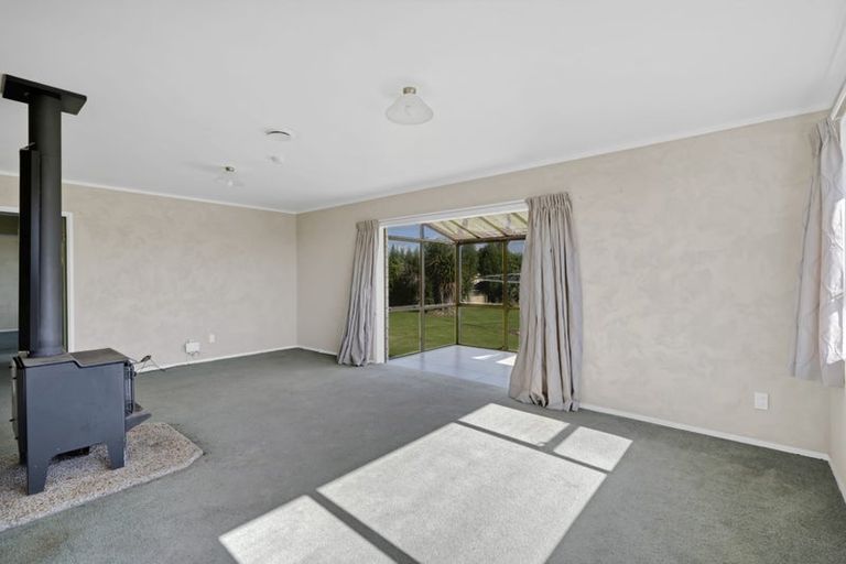 Photo of property in 8 Denmark Terrace, Midhirst, Stratford, 4394