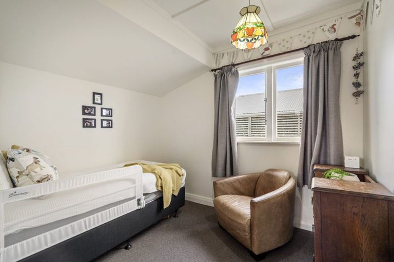 Photo of property in 1/10 Corrella Road, Belmont, Auckland, 0622