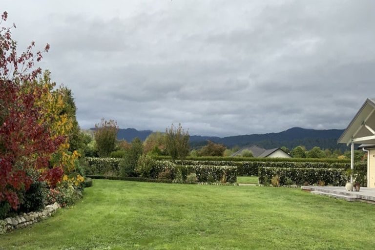 Photo of property in 17 Arete Lane, Levin, 5571